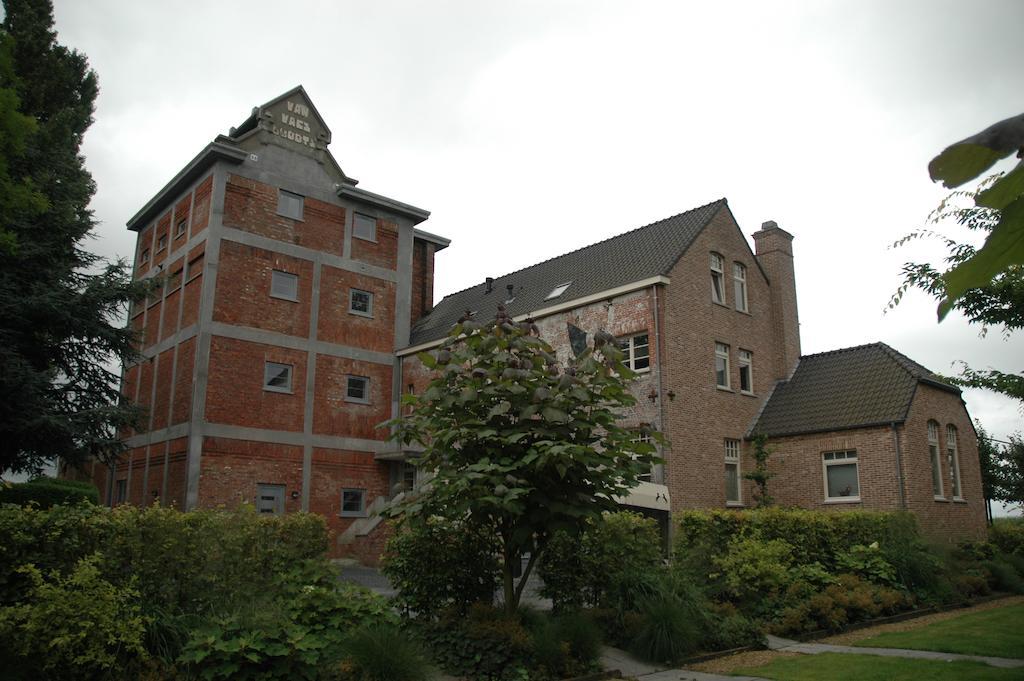 Housing De Brouwerij Bed & Breakfast Westdorpe Exterior foto